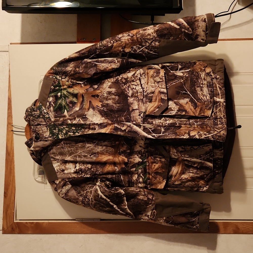 Boys/Youth size Medium Camo Jacket